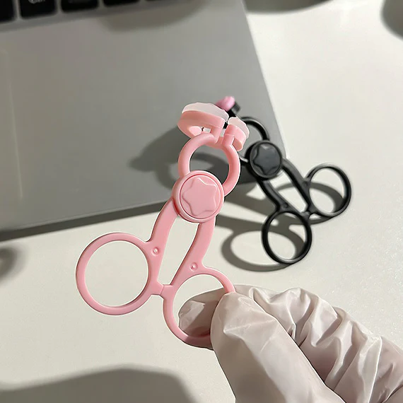Contact Lens Wearing Assist Tool - Image 3