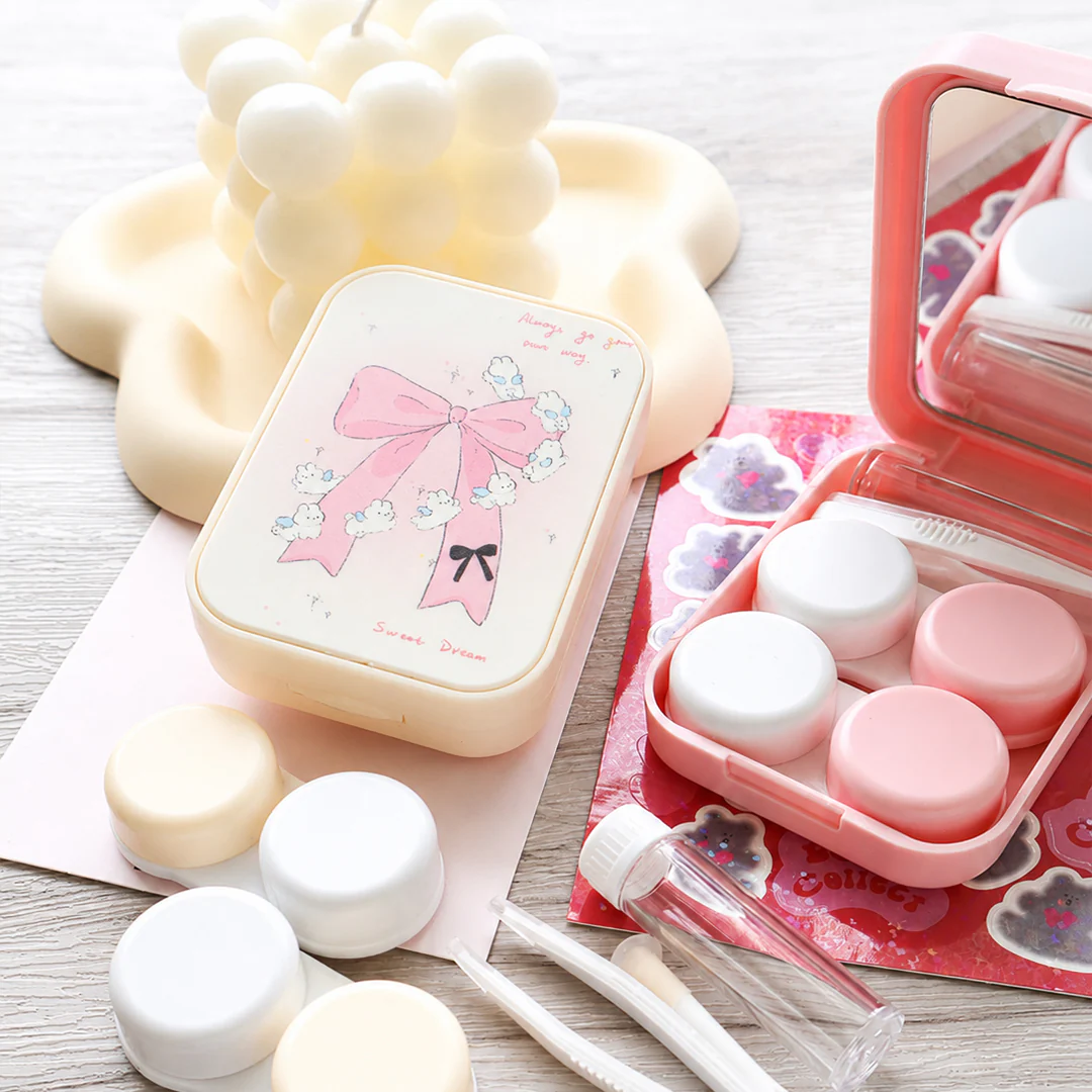 Coquette Core Lens Case - Image 5