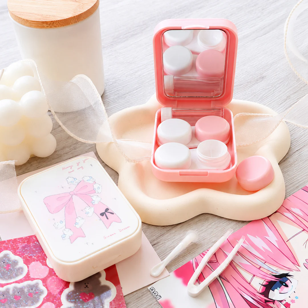 Coquette Core Lens Case - Image 8